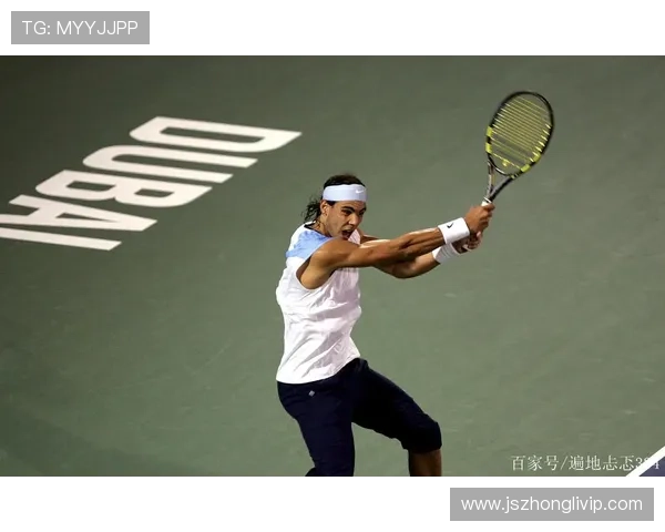 李伟网球生涯回顾与展望：从青涩少年到职业选手的心路历程